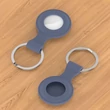 Szilikon védőtok és rögzítő kulcstartó Apple AirTag nyomkövetőhöz - kék (ECO csomagolás)