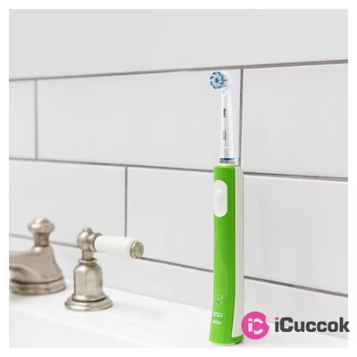 Oral-B Pro 400 Junior elektromos fogkefe Sensi fejjel