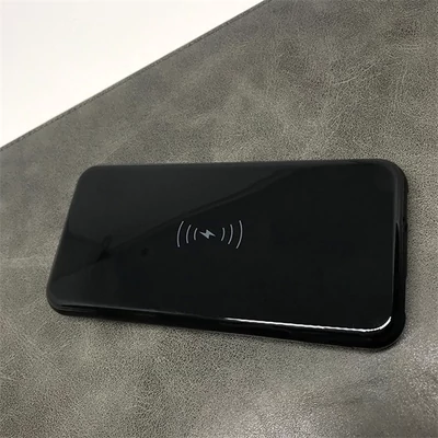 Quazar Mirror Qi 8000mAh fekete power bank